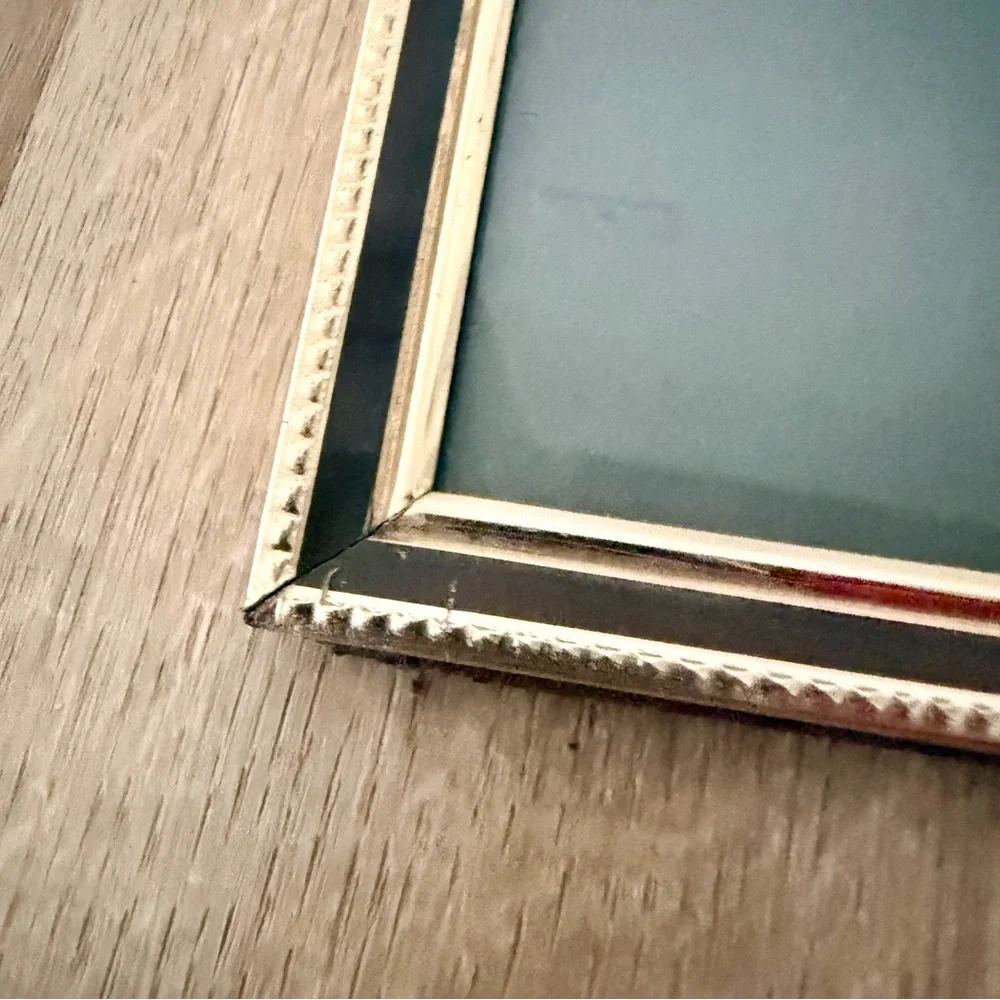Vtg MCM Gold Black Tone Metal Photo Picture Frame Velet Back Table Stand Or Wall